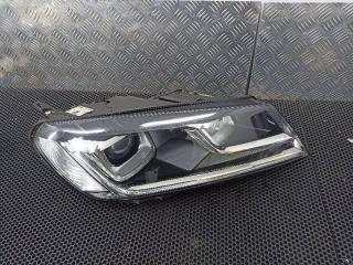 фара правая Volkswagen Touareg 2 поколение 2014, 7P1941034