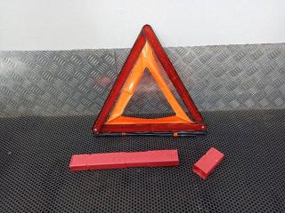 знак аварийной остановки Volkswagen Touareg 2 поколение 2014, 8K0860251